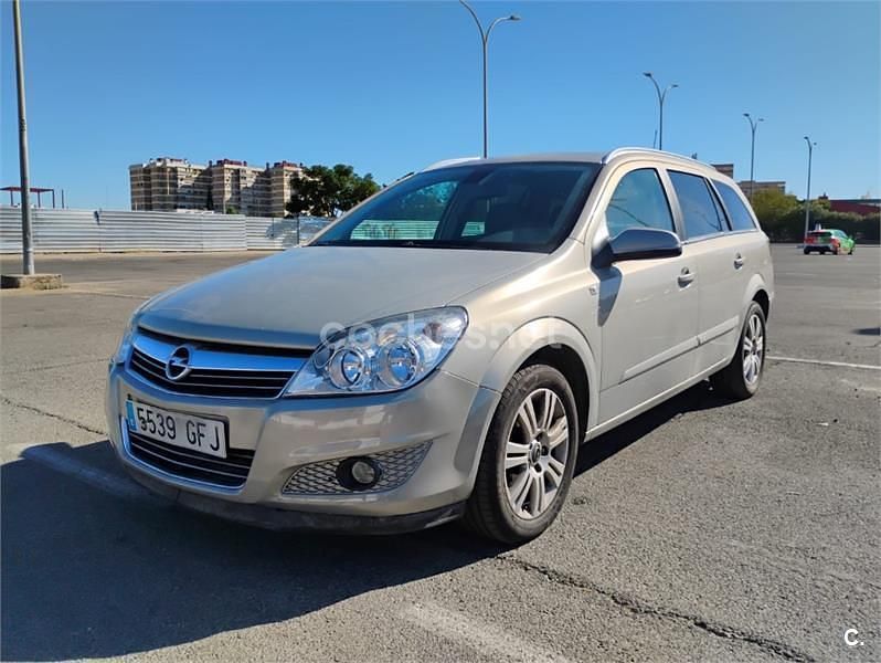 Beige Usado 2008 Opel Astra Cosmo Familiar | 4800 € (Precio justo) - Imagen 1/4