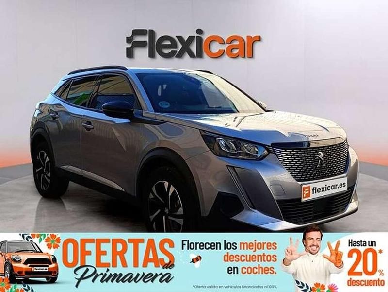 Usado Peugeot 2008 Allure 131 CV (96 kW) 2023 Gris SUV