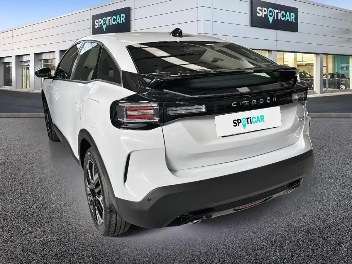 Usado Citroën C4 Business Class 137 CV (100 kW) 2025 Blanco SUV