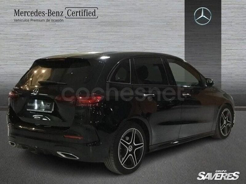Usado Mercedes B200 150 CV (110 kW) 2024 Negro Utilitario