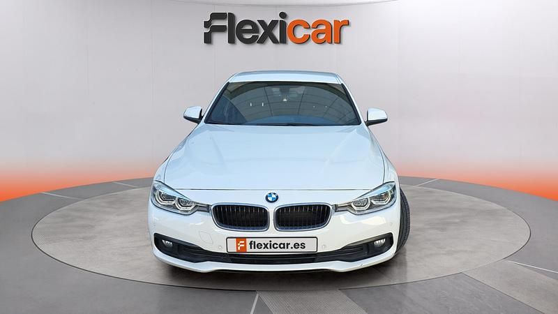 Usado BMW 318 150 CV (110 kW) 2017 Blanco Berlina