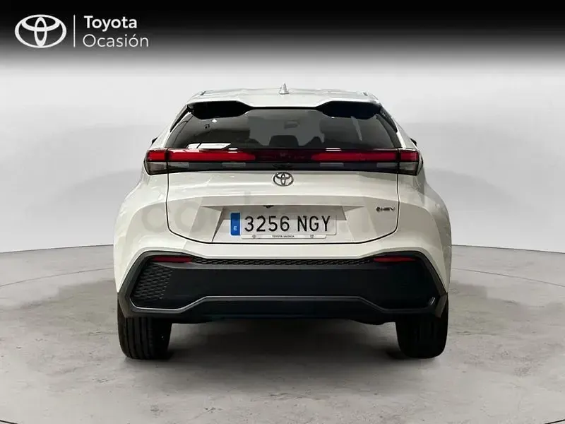 Usado Toyota C-HR Advance 140 CV (102 kW) 2025 Blanco SUV