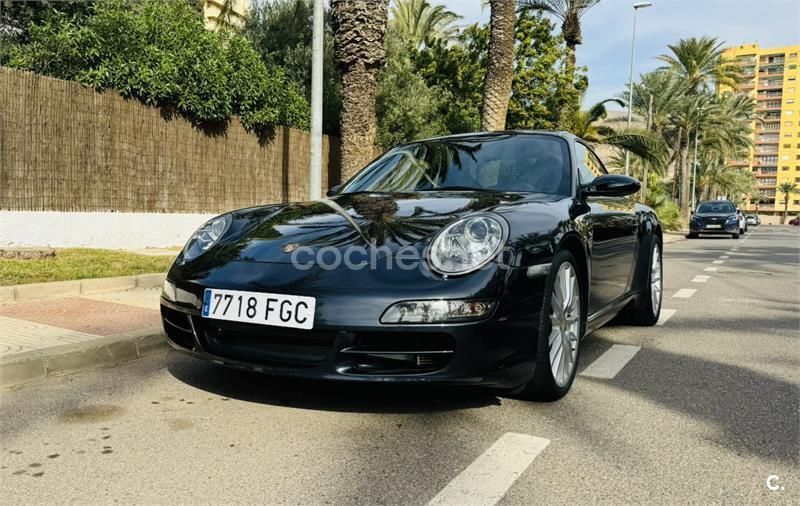 Negro Usado 2006 Porsche 911 Carrera Coupe | 49.999 € - Imagen 1/4