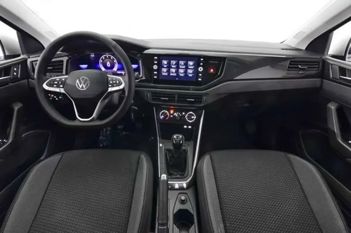Usado VW Polo 95 CV (69 kW) 2023 Azul Utilitario