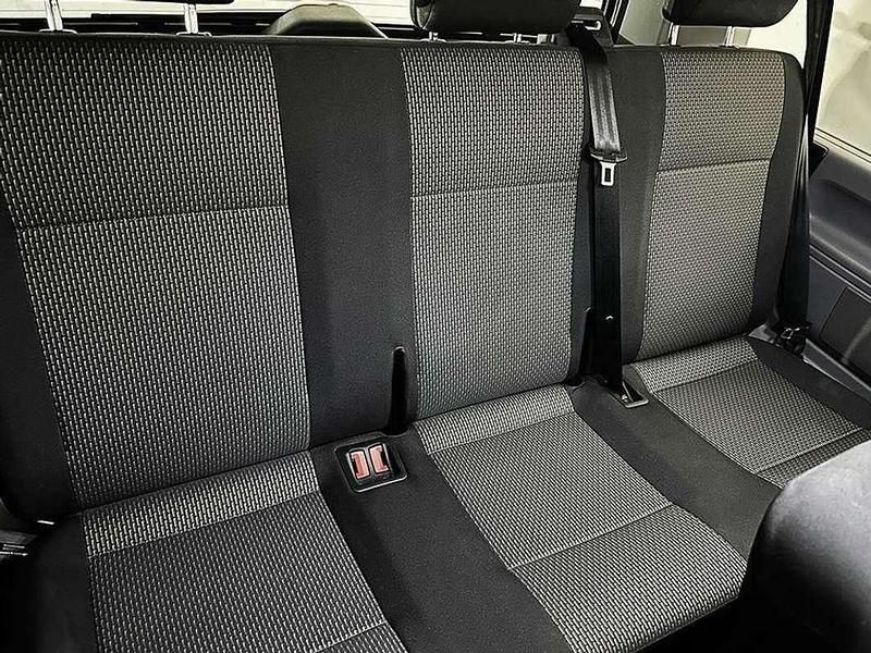 Gris Usado 2023 VW Caravelle Monovolumen | 30.400 € (Buen precio) - Imagen 1/3