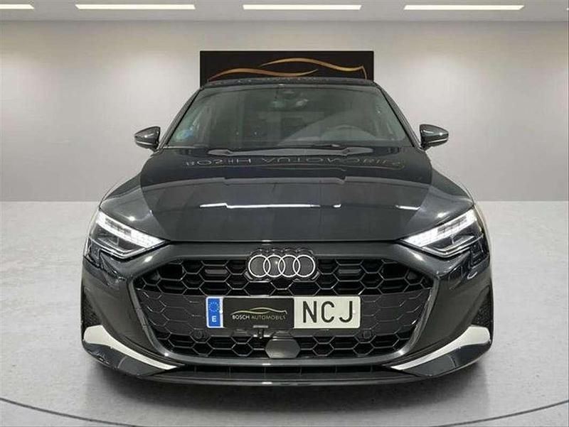 Usado Audi A3 Advanced 150 CV (110 kW) 2025 Gris Berlina