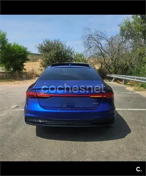 Usado Audi A7 Ambiente 367 CV (269 kW) 2023 Azul Berlina