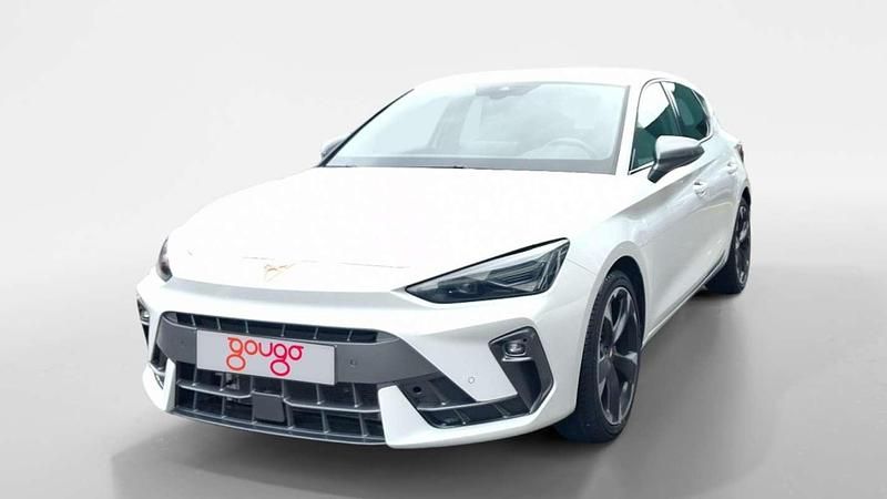 Blanco Usado 2025 Cupra Leon Berlina | 26.995 € (Precio justo) - Imagen 1/4