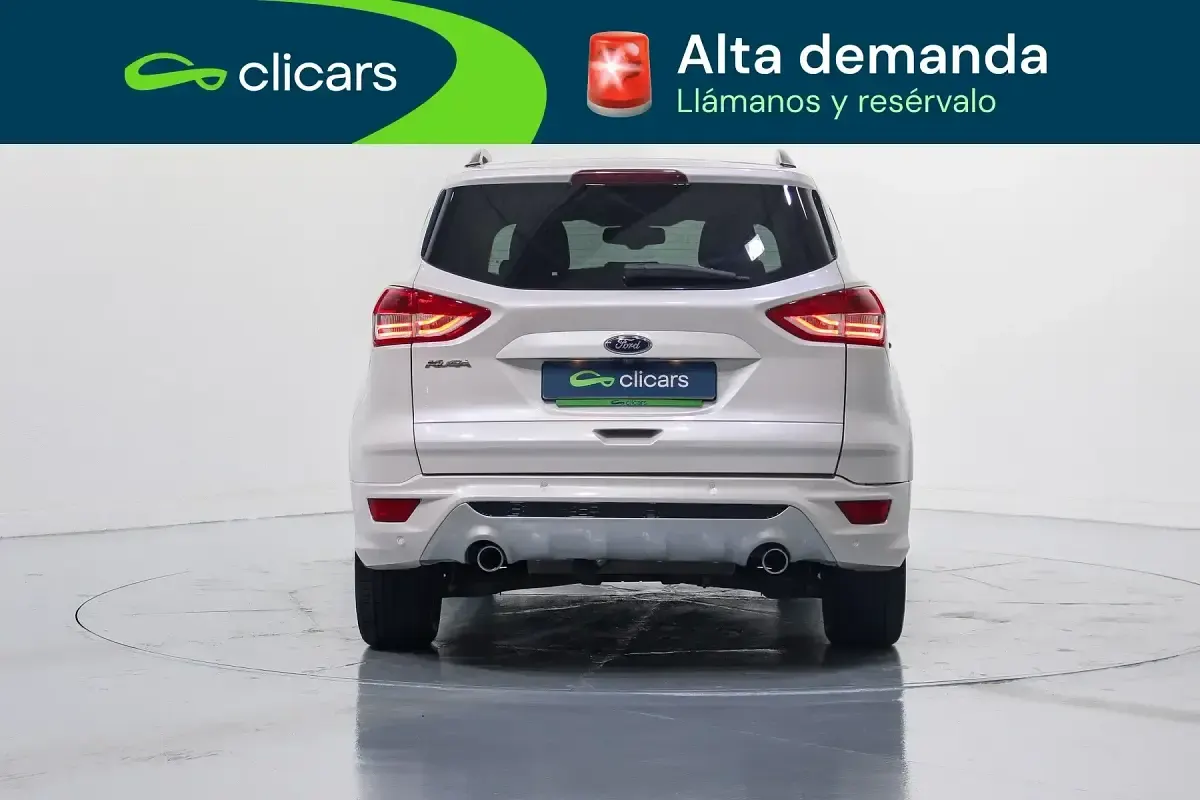 Usado Ford Kuga Titanium S 180 CV (132 kW) 2015 Blanco SUV
