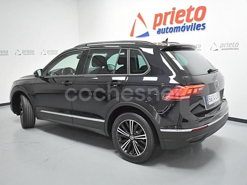 Usado VW Tiguan Life 150 CV (110 kW) 2021 Negro SUV