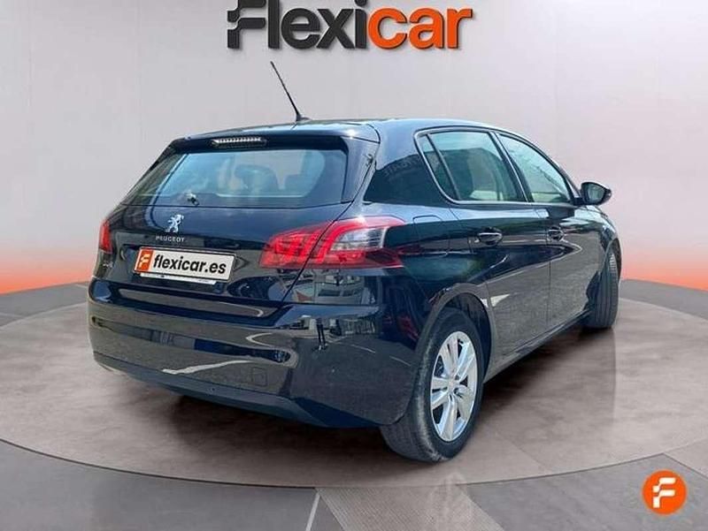 Usado Peugeot 308 Active 131 CV (96 kW) 2021 Negro Utilitario