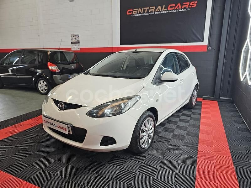 Usado Mazda 2 Active 68 CV (50 kW) 2008 Blanco Berlina