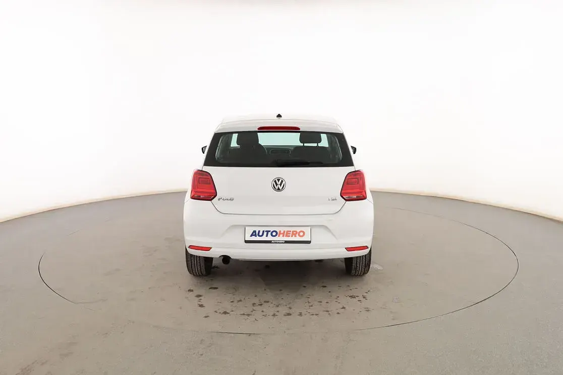 Usado VW Polo Advance 90 CV (66 kW) 2017 Blanco Berlina