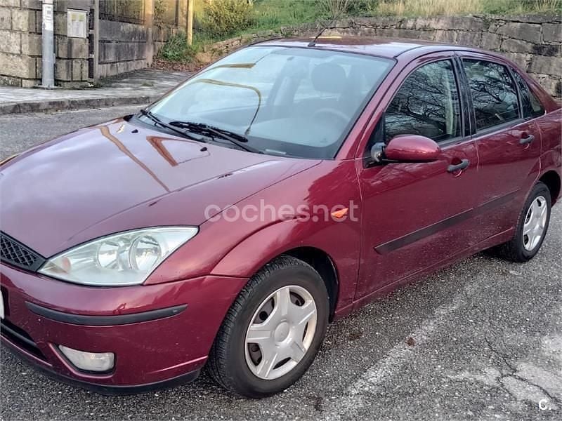 Granate Usado 2004 Ford Focus Ghia Berlina | 3100 € (Precio justo) - Imagen 1/4