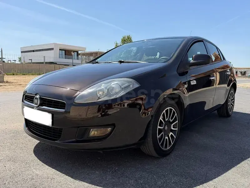 Usado Fiat Bravo Pop 105 CV (77 kW) 2012 Negro Utilitario