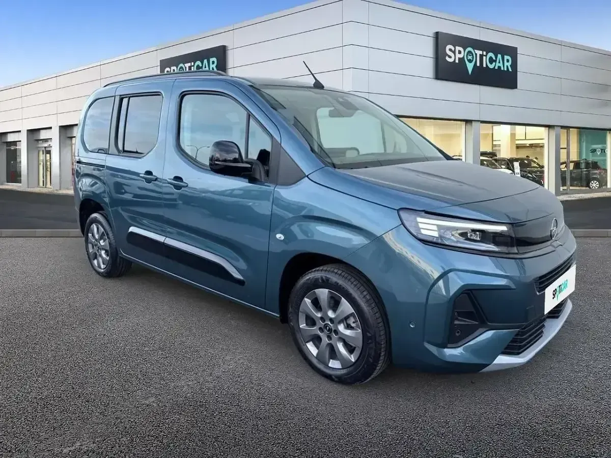 Usado Opel Combo S 130 CV (95 kW) 2024 Azul Monovolumen