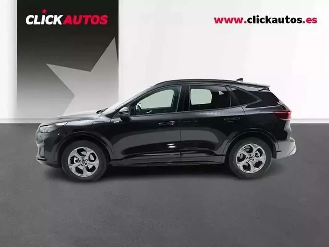 Usado Ford Kuga ST-Line 243 HP (178 kW) 2025 Preto SUV
