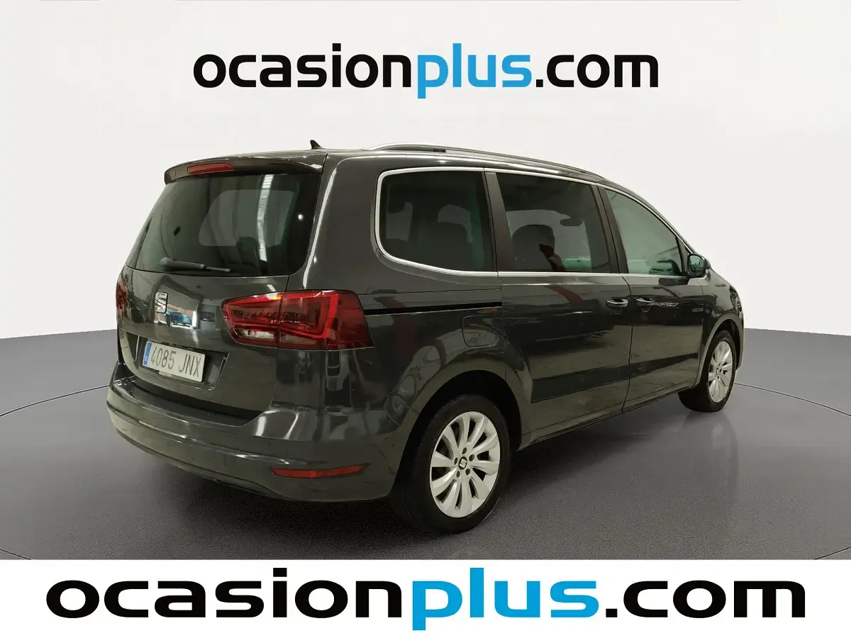 Usado Seat Alhambra Ecomotive 150 CV (110 kW) 2016 Gris Monovolumen