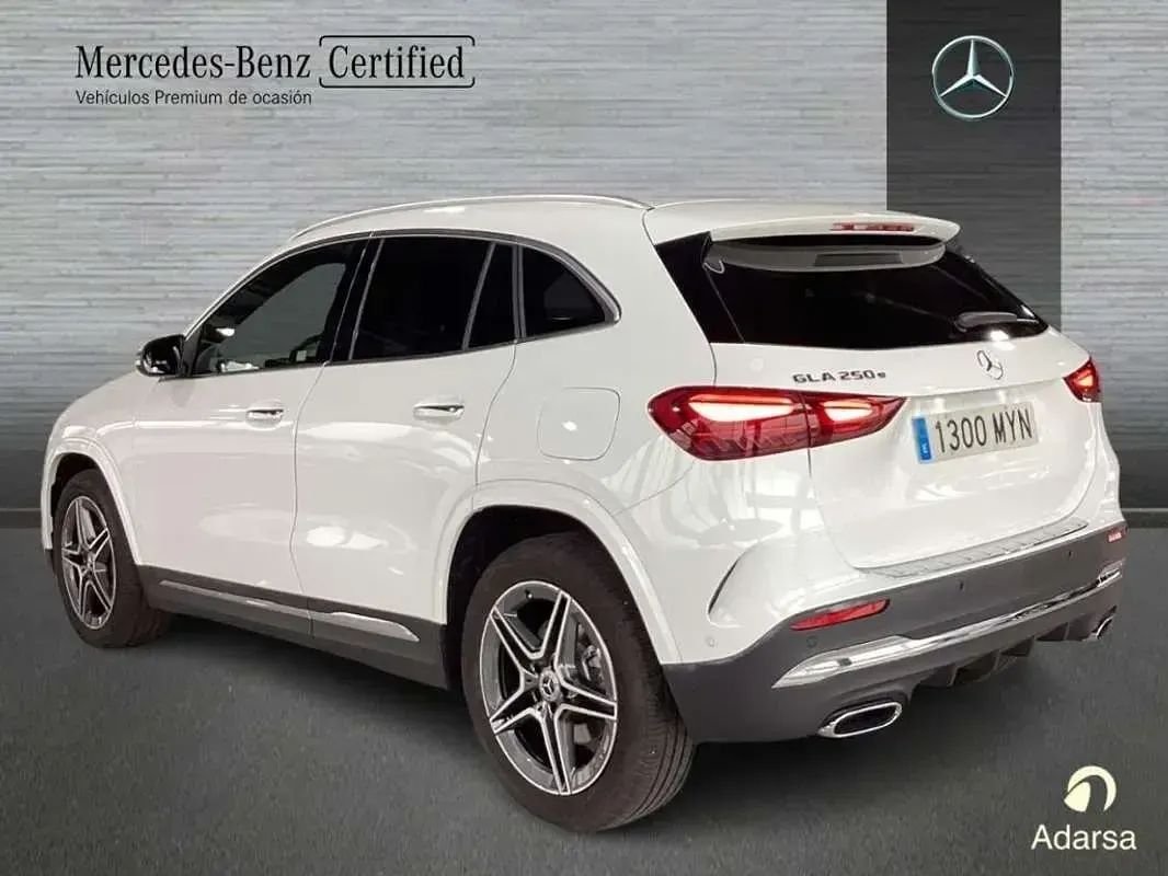 Usado Mercedes GLA250 AMG line 163 CV (119 kW) 2025 SUV
