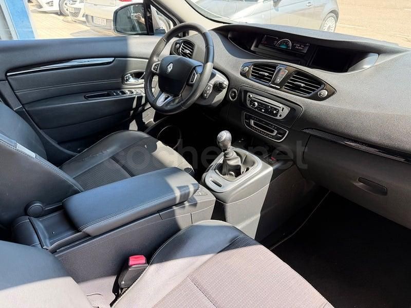 Usado Renault Grand Scénic III Dynamique 130 CV (95 kW) 2012 Blanco Monovolumen