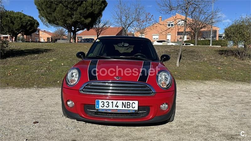 Usado Mini Cooper 122 CV (89 kW) 2012 Rojo Utilitario