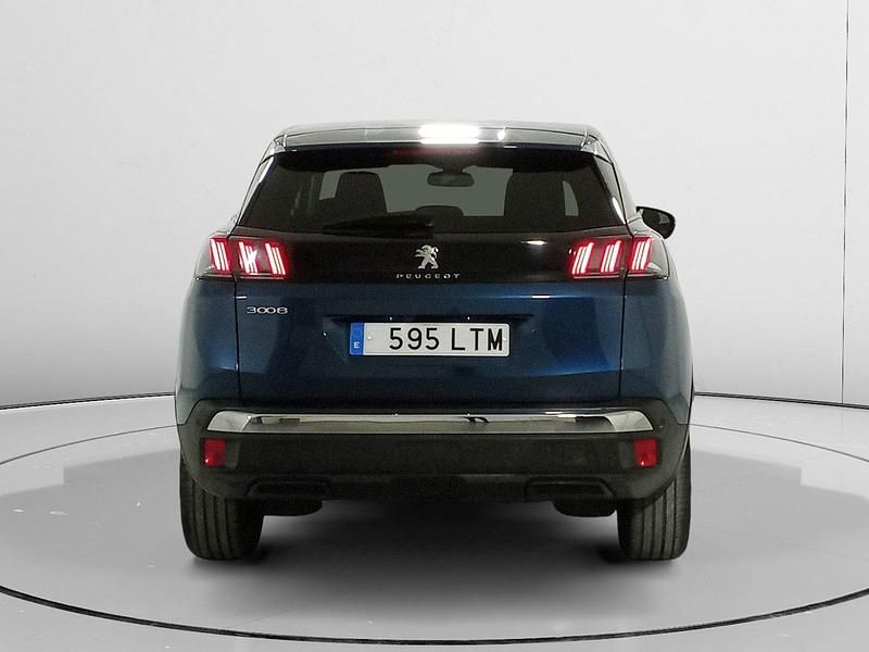 Usado Peugeot 3008 Allure 132 CV (97 kW) 2021 Azul SUV