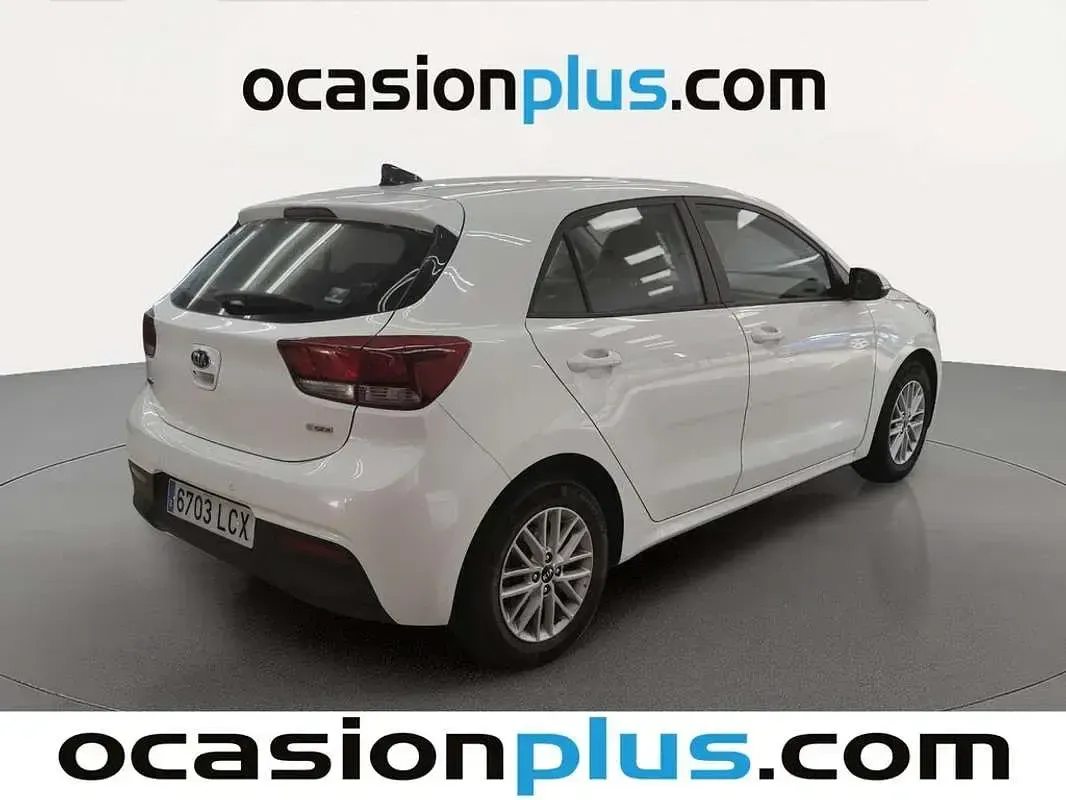 Usado Kia Rio 101 CV (74 kW) 2019 Blanco Utilitario