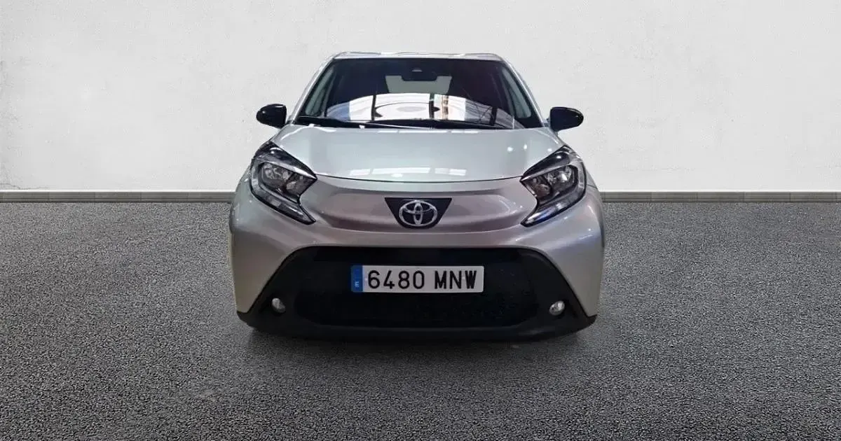 Usado Toyota Aygo X Play 72 CV (52 kW) 2024 SUV
