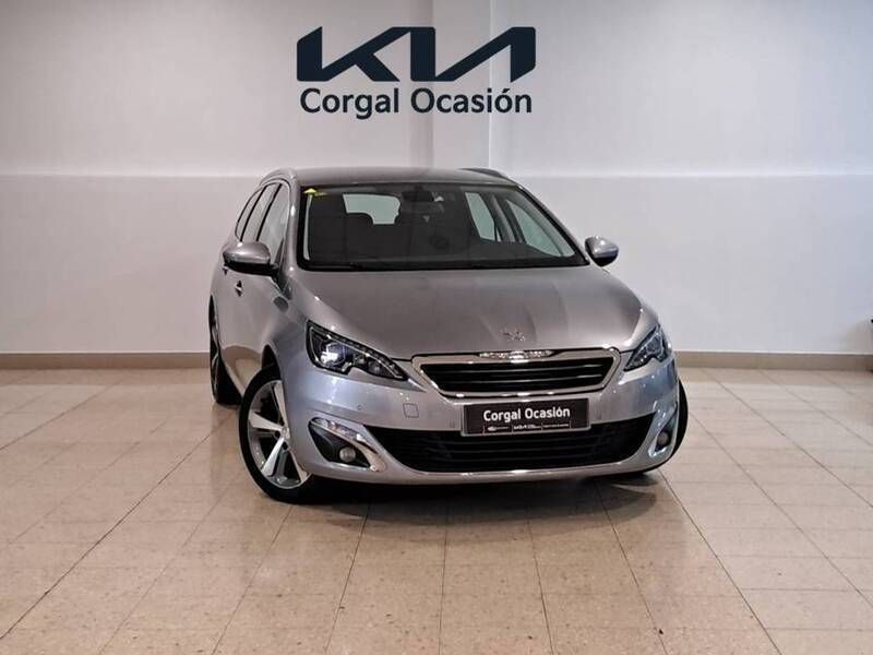 Gris Usado 2016 Peugeot 308 Allure Familiar | 12.850 € - Imagen 1/4