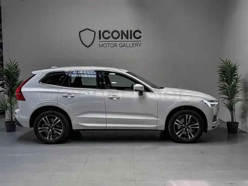 Usado Volvo XC60 Momentum 250 CV (183 kW) 2019 Blanco SUV
