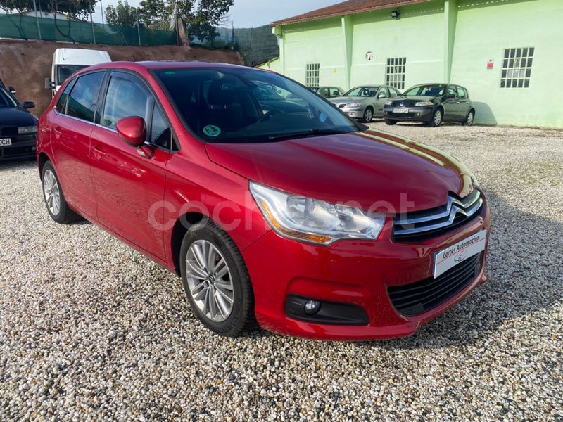 Usado Citroën C4 Exclusive 120 CV (88 kW) 2011 Granate Berlina