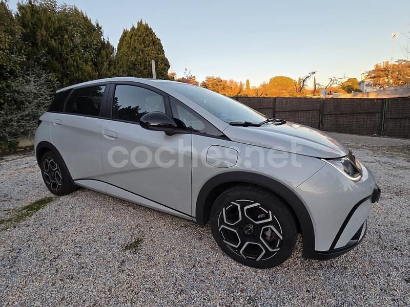 Eléctrico Usado 2024 BYD Dolphin Design Utilitario | 25.500 € - Imagen 1/4