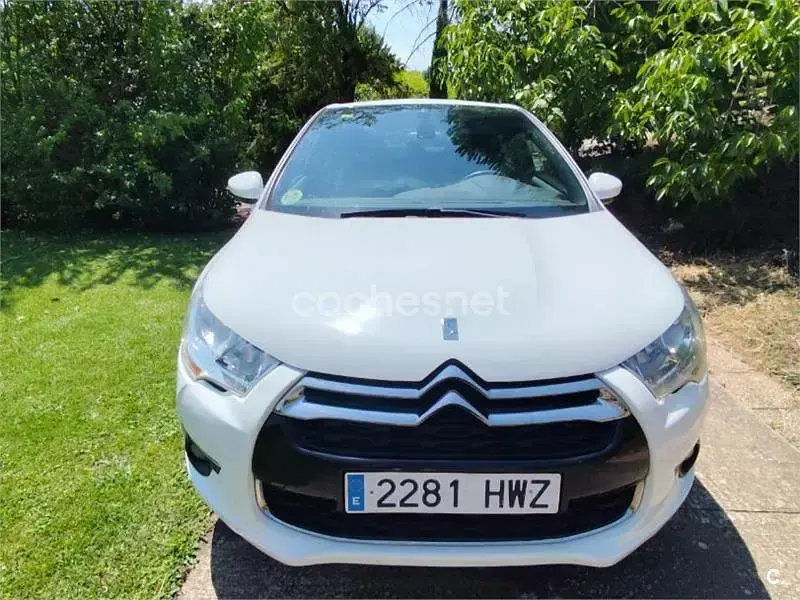 Usado Citroën DS4 92 CV (67 kW) 2014 Blanco Utilitario