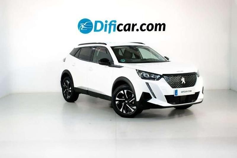 Usado Peugeot 2008 Allure 110 CV (80 kW) 2022 Blanco SUV
