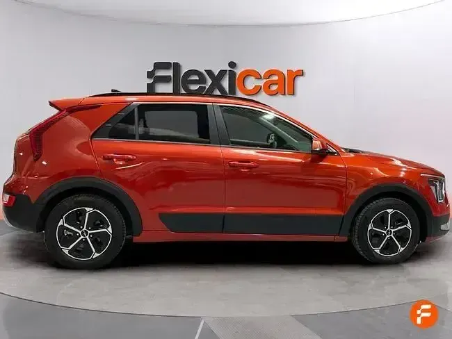 Usado Kia Niro 183 CV (134 kW) 2023 Naranja SUV