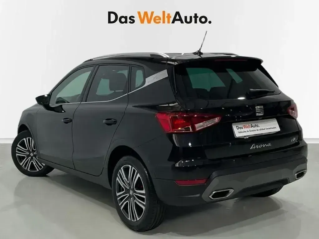 Usado Seat Arona FR 116 CV (85 kW) 2024 Negro SUV