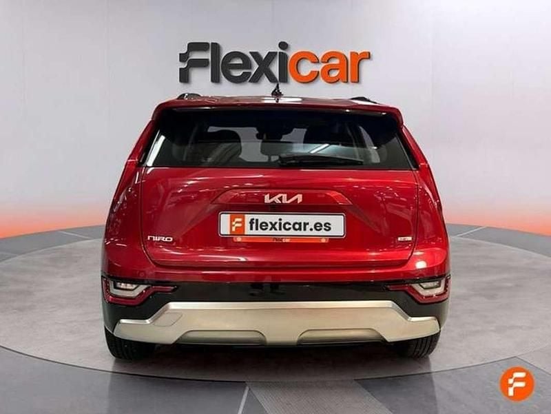Usado Kia Niro 141 CV (103 kW) 2023 Rojo SUV