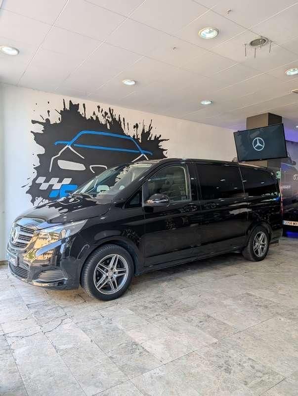 Negro Usado 2017 Mercedes V220 Monovolumen | 33.890 € (Caro) - Imagen 1/4