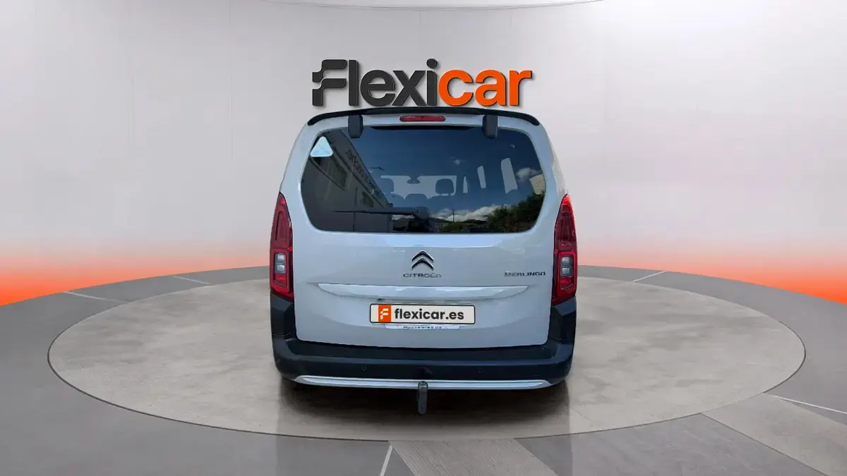 Usado Citroën Berlingo Shine 131 CV (96 kW) 2021 Beige Monovolumen