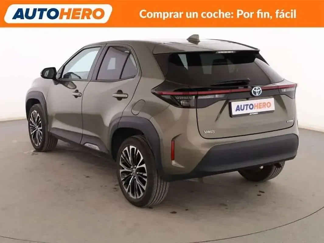 Usado Toyota Yaris Cross Style 116 CV (85 kW) 2022 Verde SUV