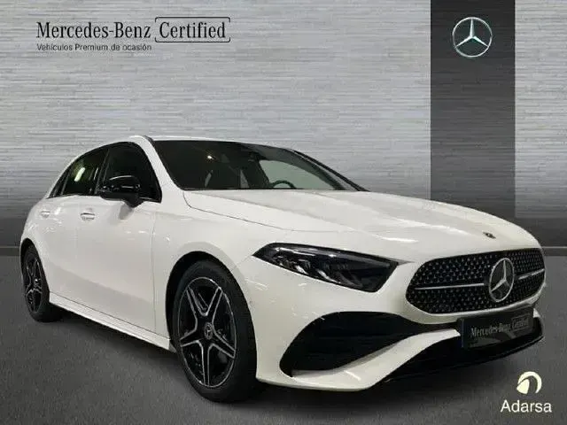 Usado Mercedes A180 116 CV (85 kW) 2025 Blanco polar Berlina