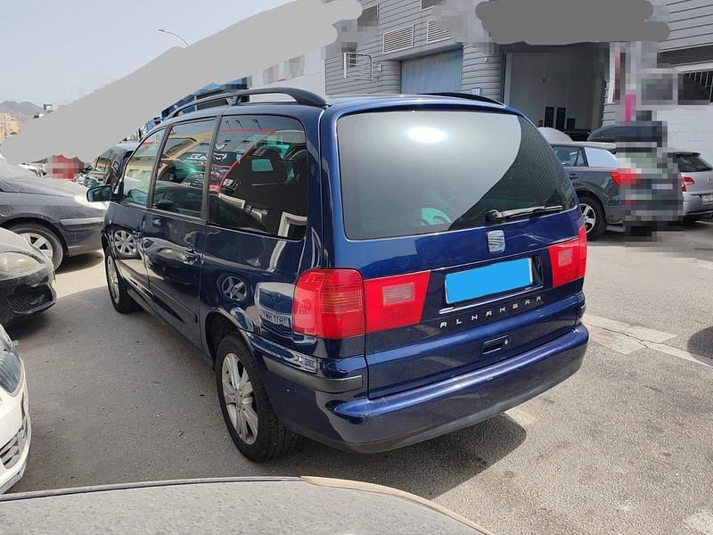 Usado Seat Alhambra 140 CV (102 kW) 2008 Azul Monovolumen