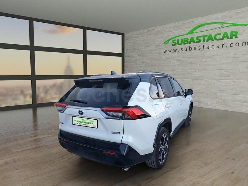 Usado Toyota RAV4 Hybrid Plus 306 CV (225 kW) 2022 Blanco SUV