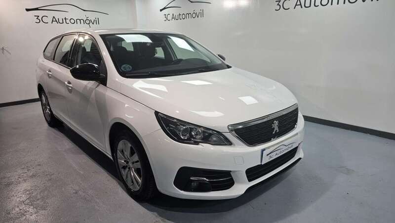 Blanco Usado 2020 Peugeot 308 Active Familiar | 9900 € (Precio justo) - Imagen 1/4