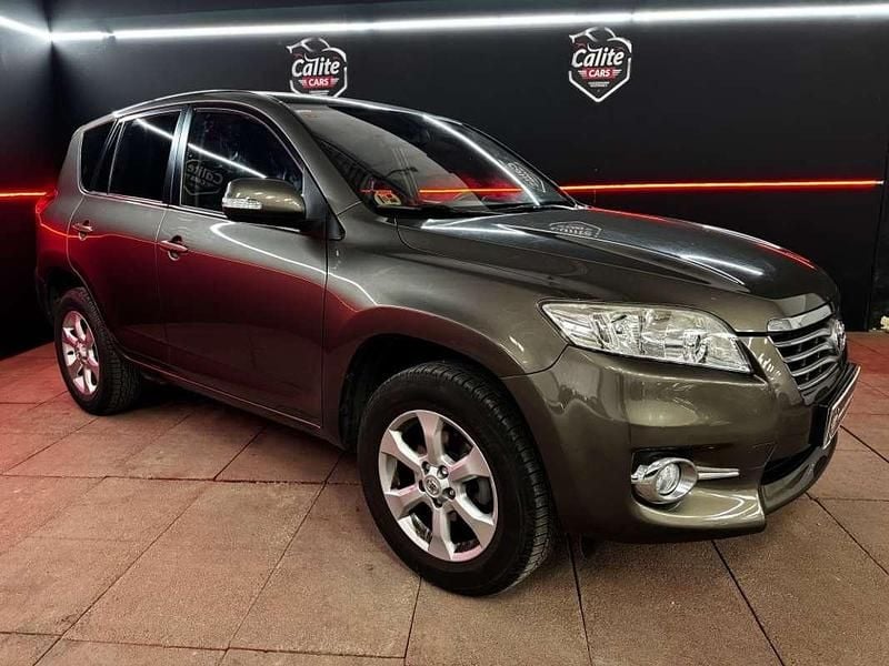 Usado Toyota RAV4 Advance 150 CV (110 kW) 2011 Marrón SUV