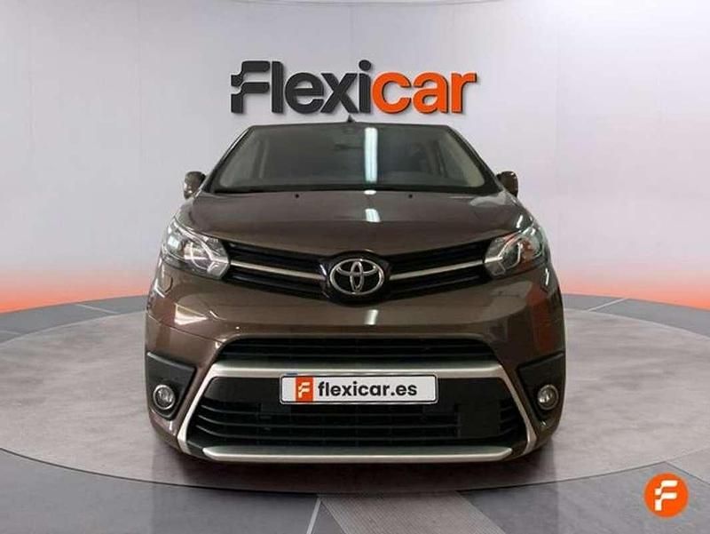 Usado Toyota Proace Advance 145 CV (106 kW) 2022 Marrón Monovolumen
