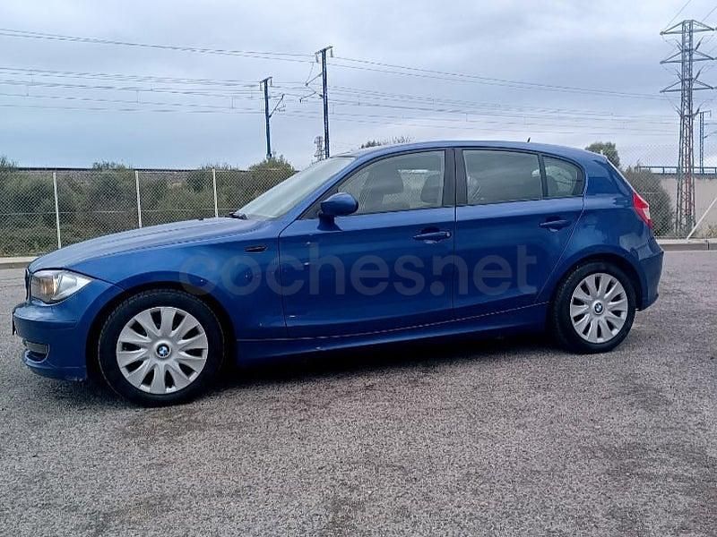 Usado BMW 116 122 CV (89 kW) 2007 Azul Utilitario