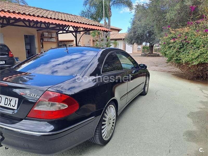 Usado Mercedes CLK320 Avantgarde 224 CV (164 kW) 2006 Negro Coupe