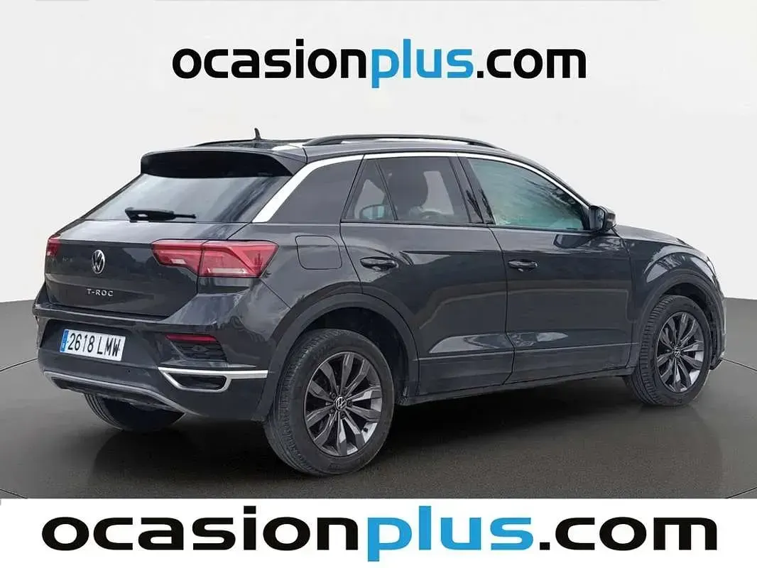 Usado VW T-Roc Advance 110 CV (80 kW) 2021 Gris SUV