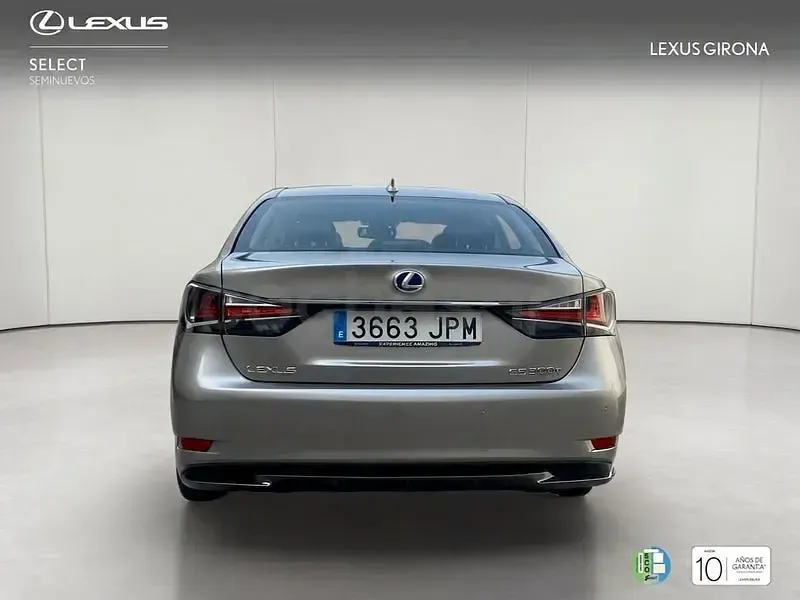 Usado Lexus GS300h Executive Line 223 CV (164 kW) 2016 Gris / plata Berlina